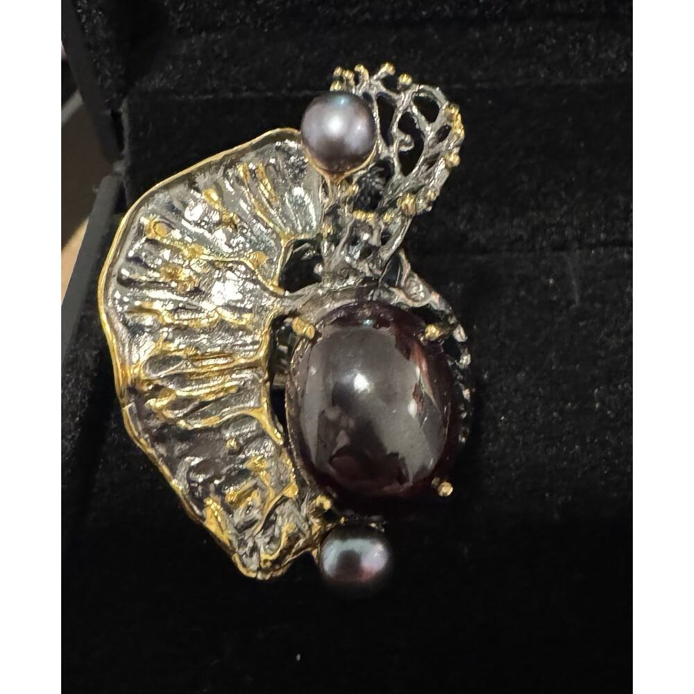 Size 10 Black Rhodium Plated Sterling Silver Ring With Garnet And Tahitian Pearl